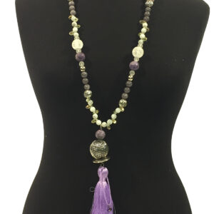 Mor tonlarında tasarım kolye…